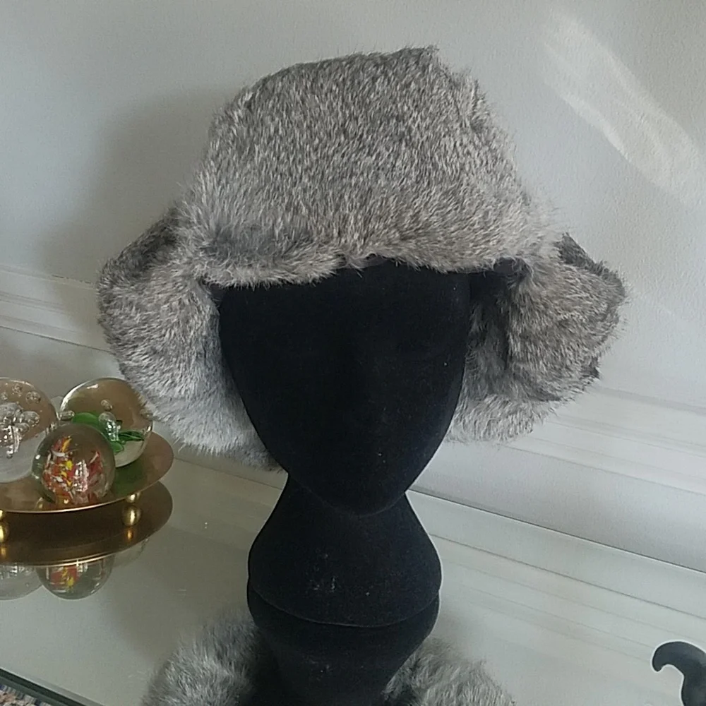 NEW Pajar Wolf Rabbit Fur Trapper Unisex Hat - Picture 4 of 10